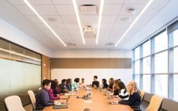 Contract Negotiation Best Practices for Sales and Procurement Teams