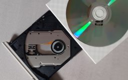 CD Fixer Machine: How CD Repair Machines Work, Which Scratches They Can Address, and How to Restore Damaged Discs