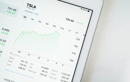 QLCredit: How is Revolutionizing Personal Finance Management