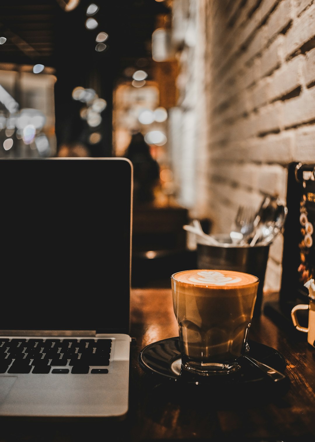 Accrual Accounting vs Cash Accounting Software: Which One Fits Your Business?