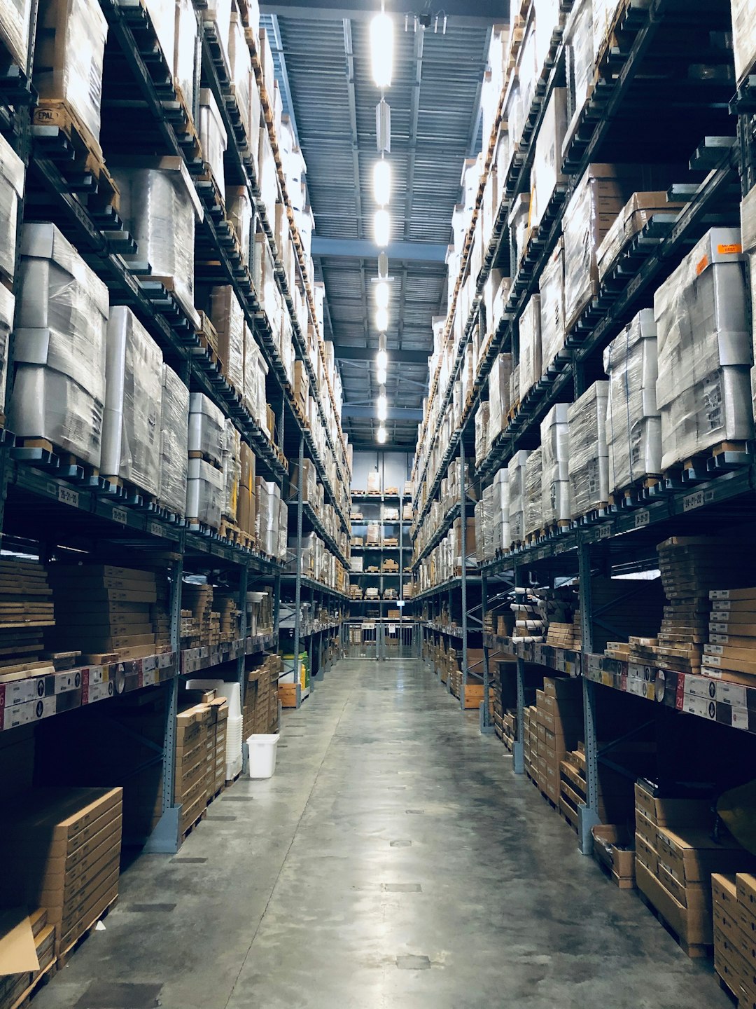 Distribution: 7 Common Meanings and Uses of Distribution in Technology and Business