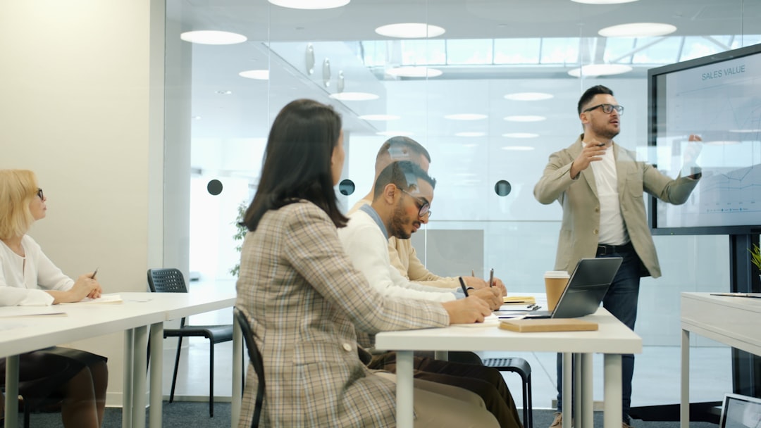 Learning and Development Outsourcing: Benefits, Costs, and Vendor Selection Tips