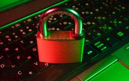 What Is Encrypted Messaging? Signal vs Threema vs Session and Other Privacy Apps