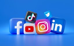 Facebook Share Triggers: How Identity Signaling Can Influence Social Content Distribution