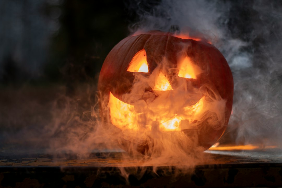 Halloween Newsletter: Mailchimp vs beehiiv for Halloween Newsletter Campaigns