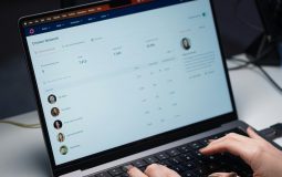 Pipedrive Alternatives: Pipedrive vs Freshsales for Sales Pipeline Management